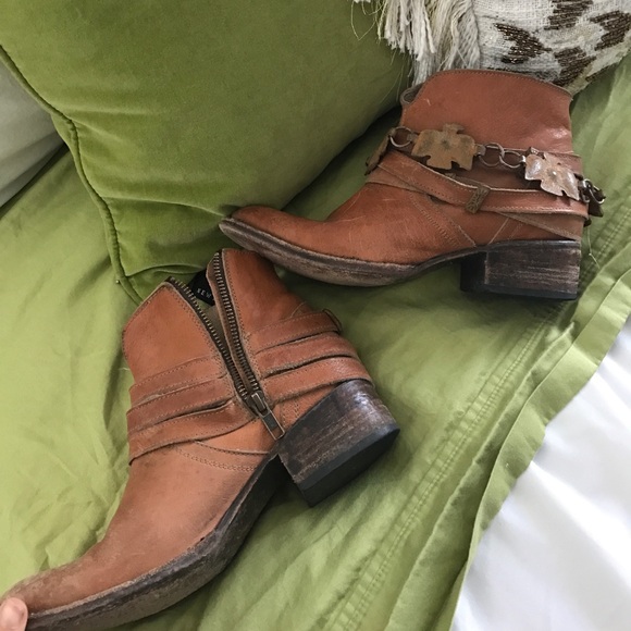 Steve Madden Shoes - Free bird by Steve Madden booties